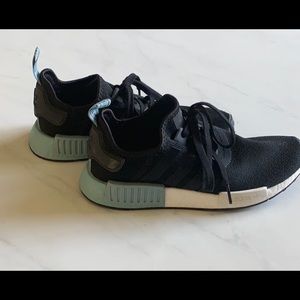Adidas NMD R1 shoes